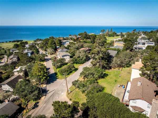 1606 Saint James, Cambria, CA 93428