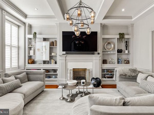 1013 CLINTON STREET, PHILADELPHIA, PA 19107