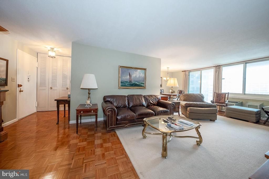 1919 Chestnut Street, Unit 2020, Philadelphia, PA 19103 Main Photo