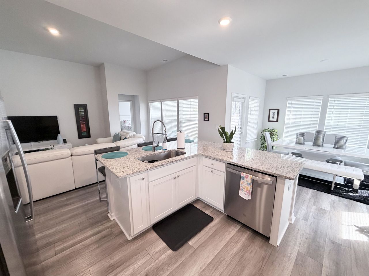 179 Empyrean Circle Photo 7