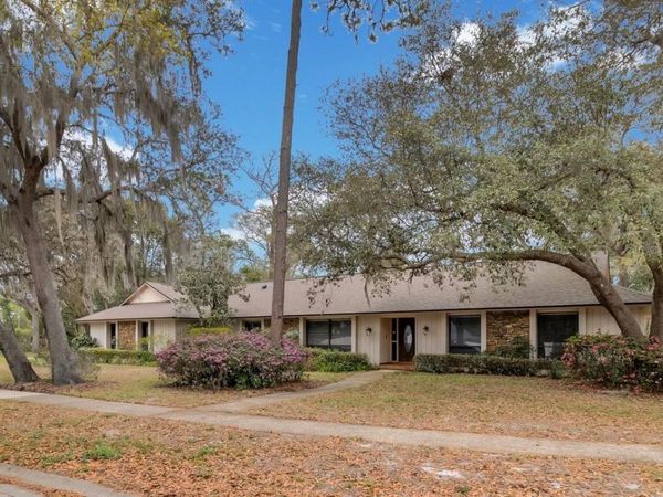 401 BLUE LAKE DRIVE, LONGWOOD, FL 32779