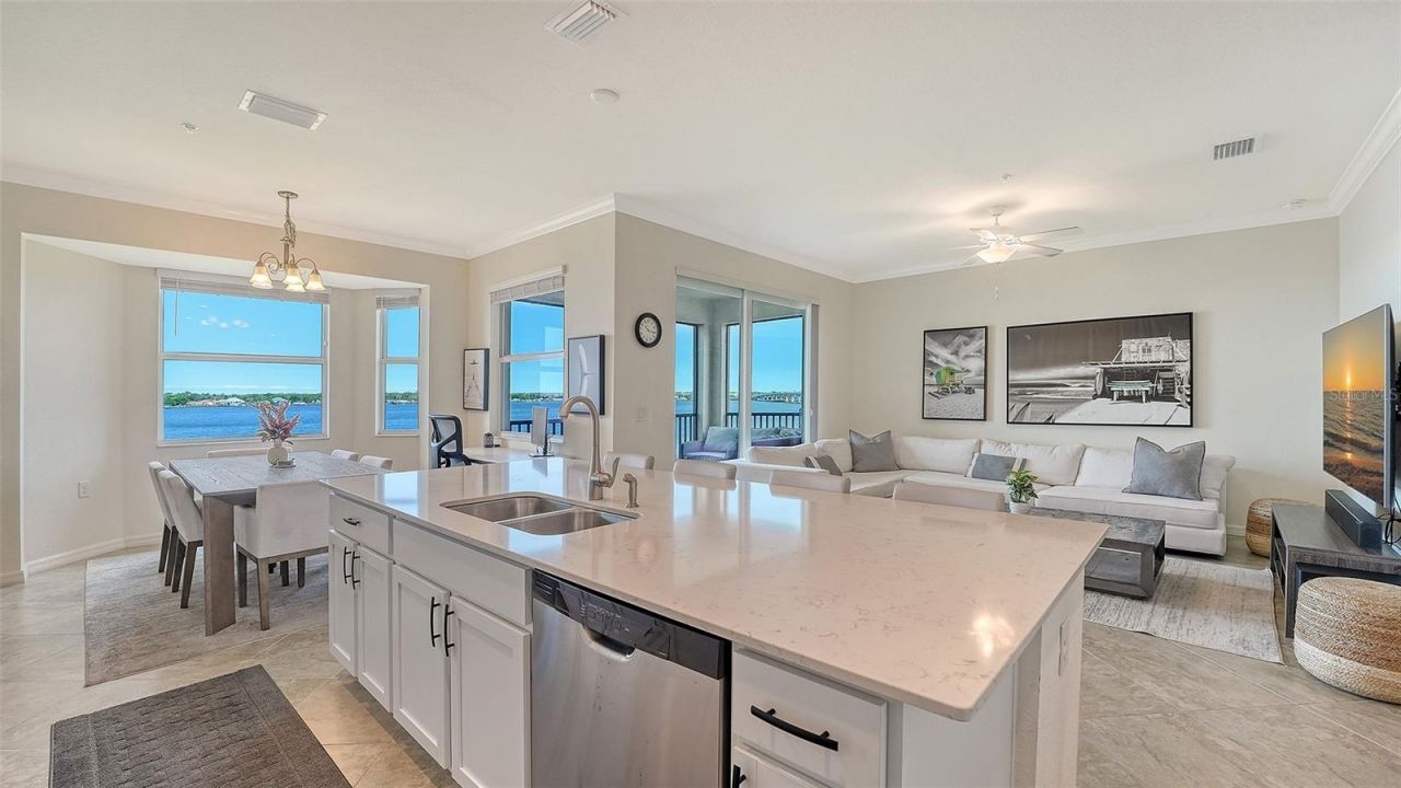 1010 Tidewater Shores Loop, Unit 406, Bradenton, FL 34208 Photo