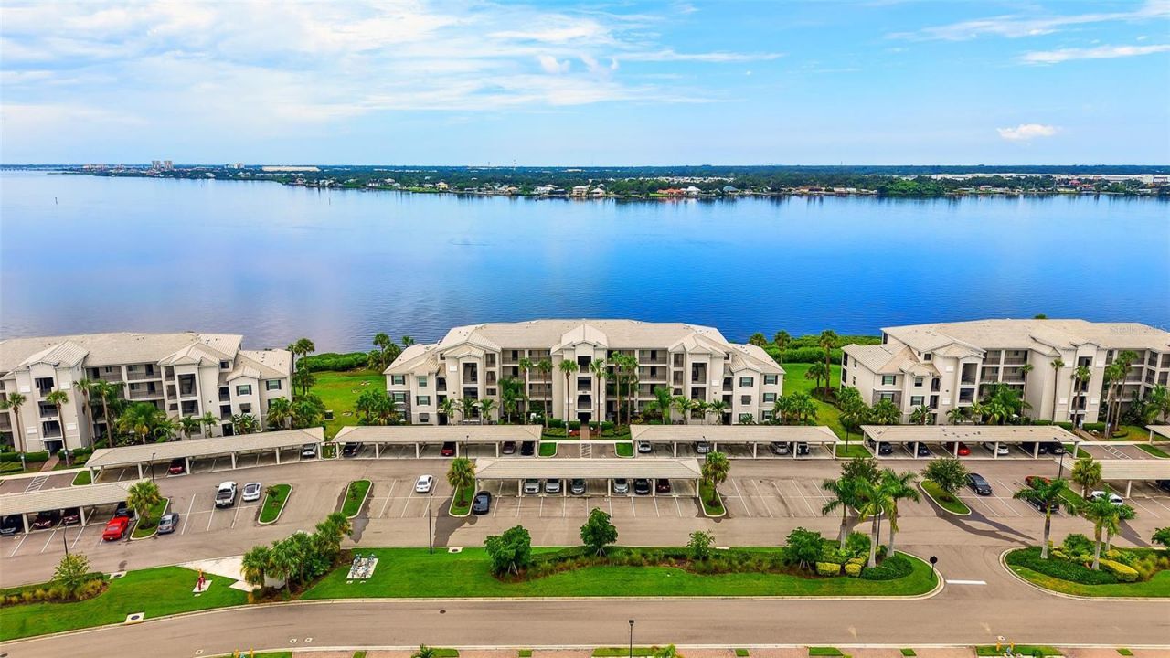 1010 Tidewater Shores Loop, Unit 406, Bradenton, FL 34208 Photo