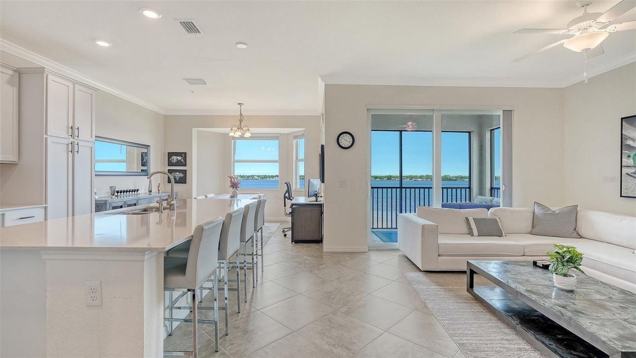 1010 Tidewater Shores Loop, Unit 406, Bradenton, FL 34208 Photo