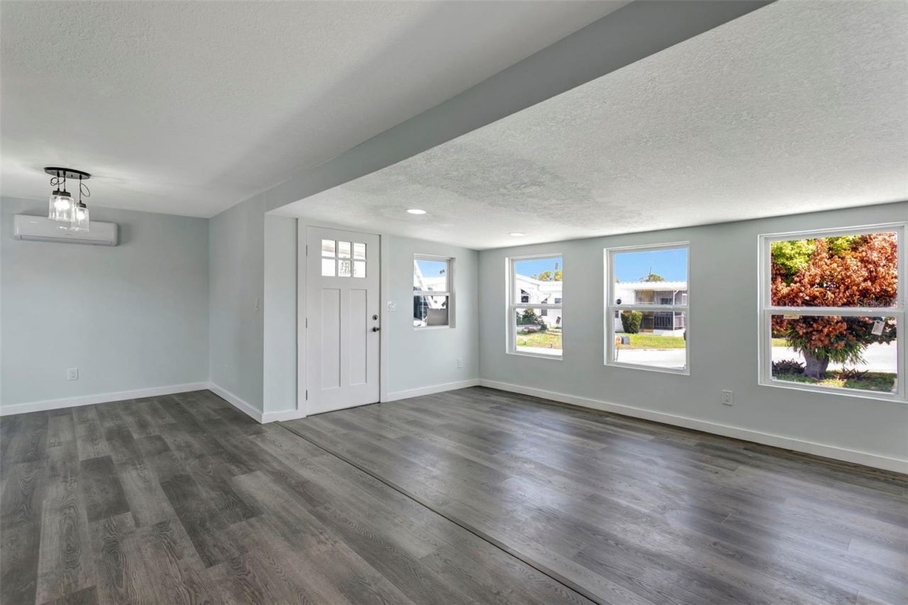 410 W 51st Avenue Drive W, Bradenton, FL 34207 Photo