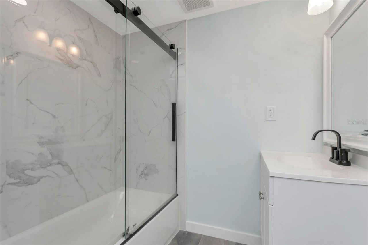 410 W 51st Avenue Drive W, Bradenton, FL 34207 Photo