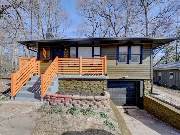 718 E Gudgell Avenue, Independence, MO 64055