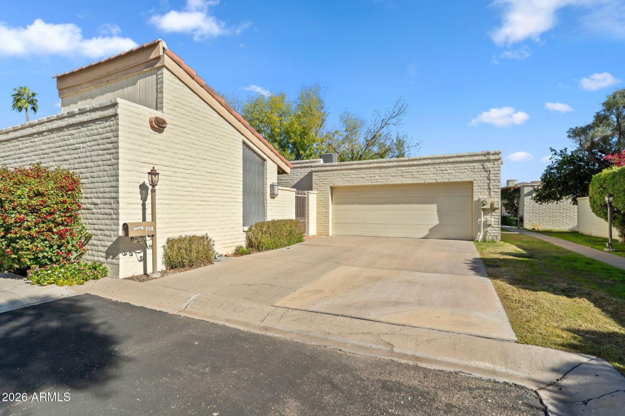 114 E San Miguel Avenue, Phoenix, AZ 85012 Main Photo