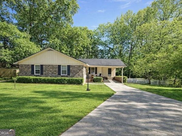 681 N Forest Lake Drive, Macon, GA 31210