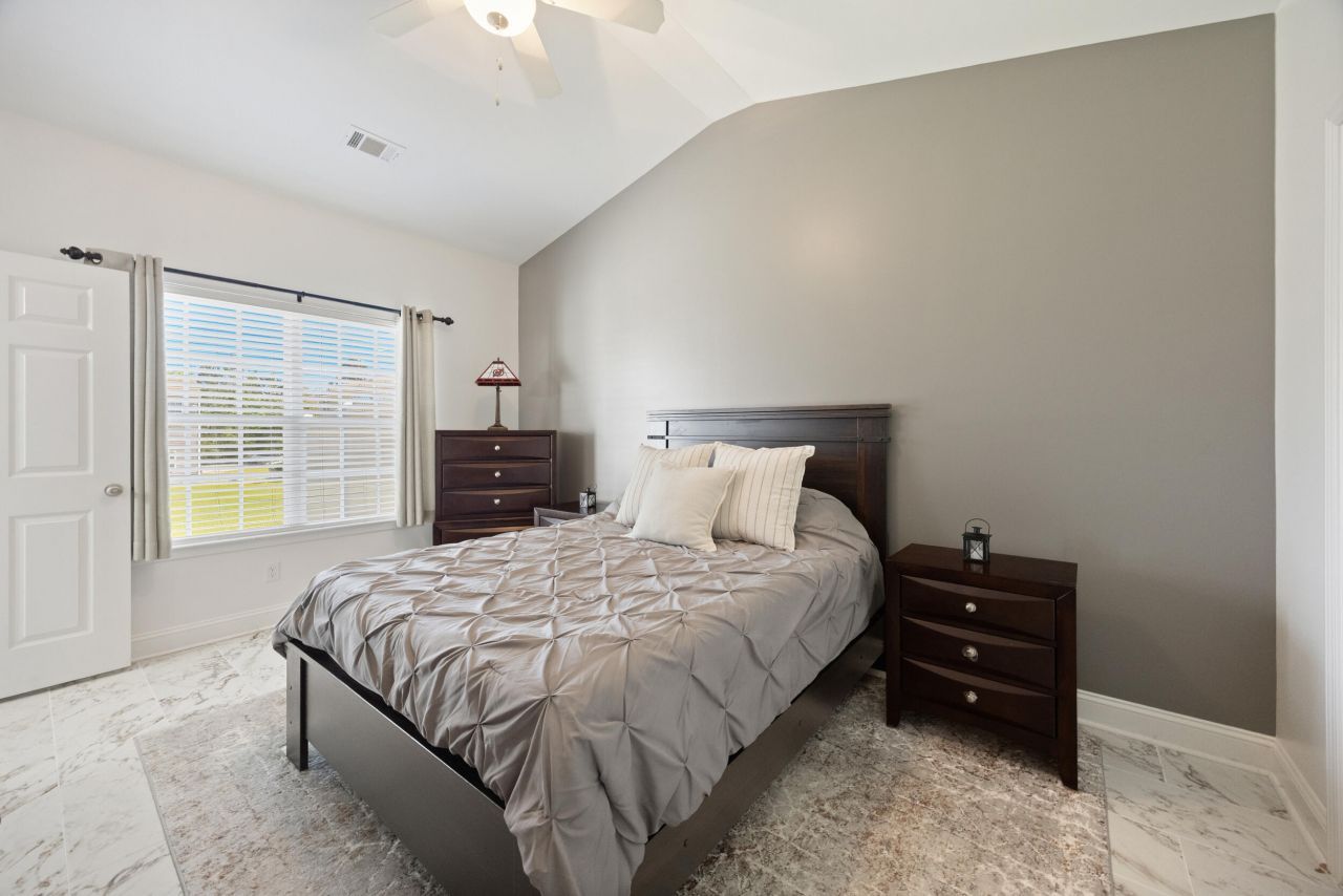 268 Admiration Avenue Photo 13