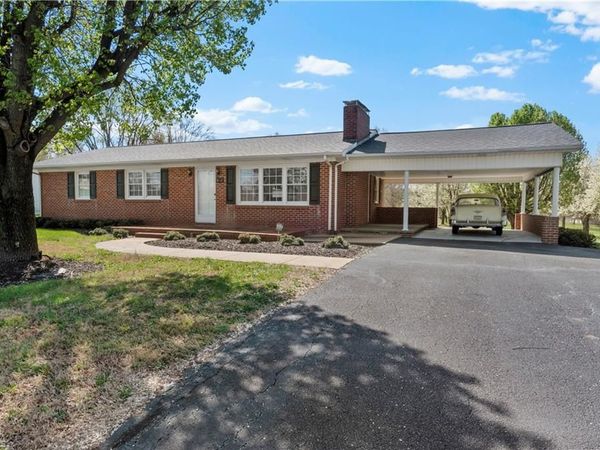 612 Main Street, Boonville, NC 27011