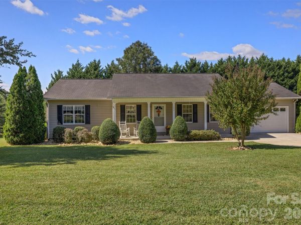 1254 Heritage Farm Road , Hickory, NC 28601