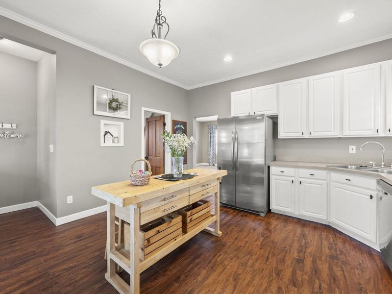 140 Walnut Street, Columbus, OH 43230 Photo 12