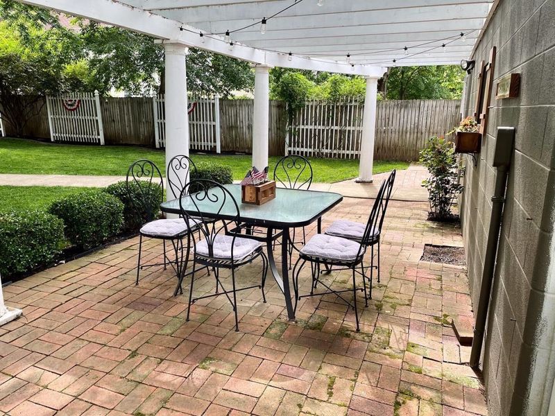 140 Walnut Street, Columbus, OH 43230 Photo 33