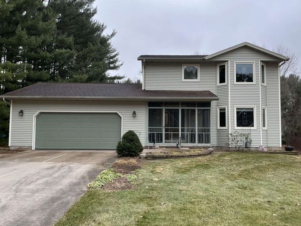E10471 Pine Circle, Prairie Du Sac, WI 53578