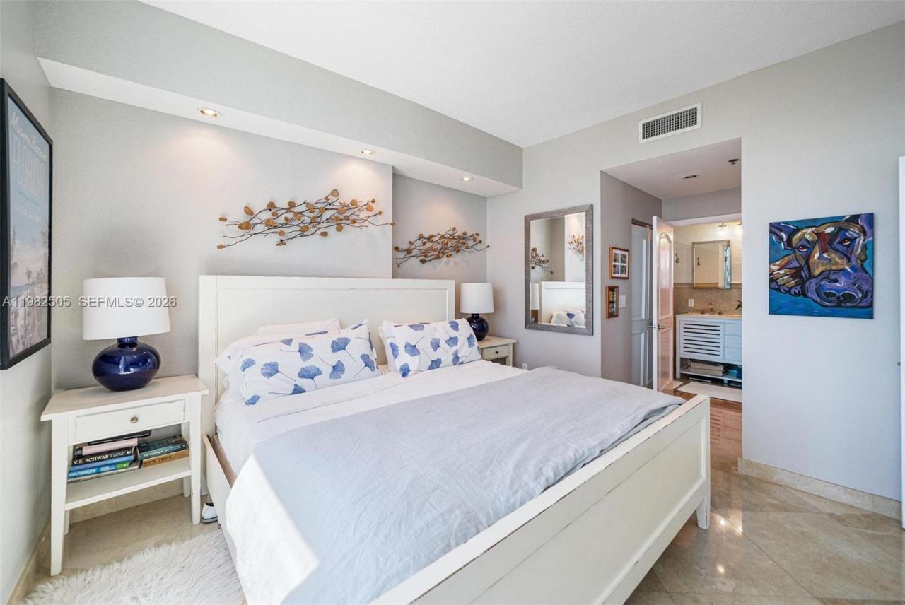 6515 Collins Ave, Unit 1507, Miami Beach, FL 33141 Photo