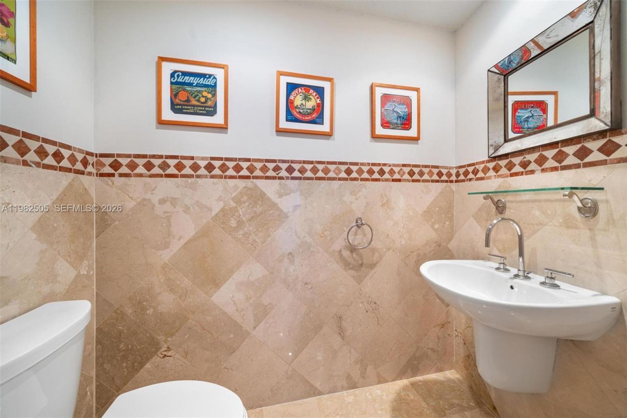 6515 Collins Ave, Unit 1507, Miami Beach, FL 33141 Photo