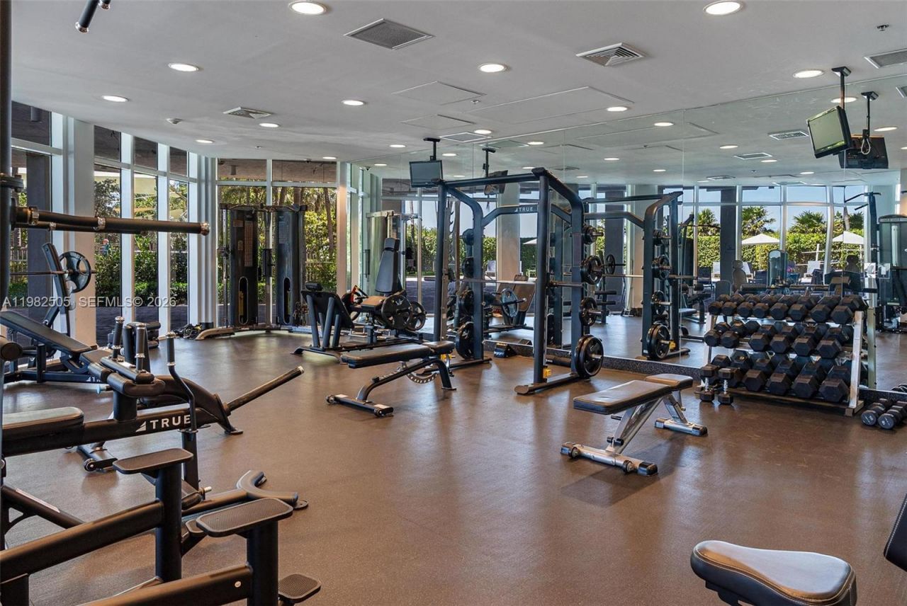 6515 Collins Ave, Unit 1507, Miami Beach, FL 33141 Photo