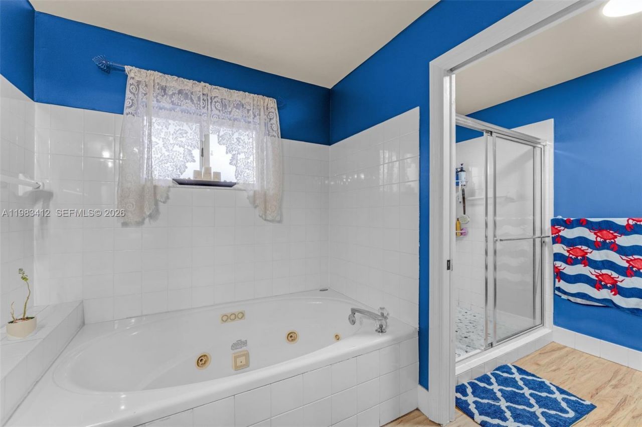 5208 NW 103rd Ave, Doral, FL 33178 Photo