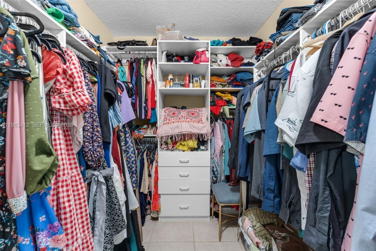 5208 NW 103rd Ave, Doral, FL 33178 Photo