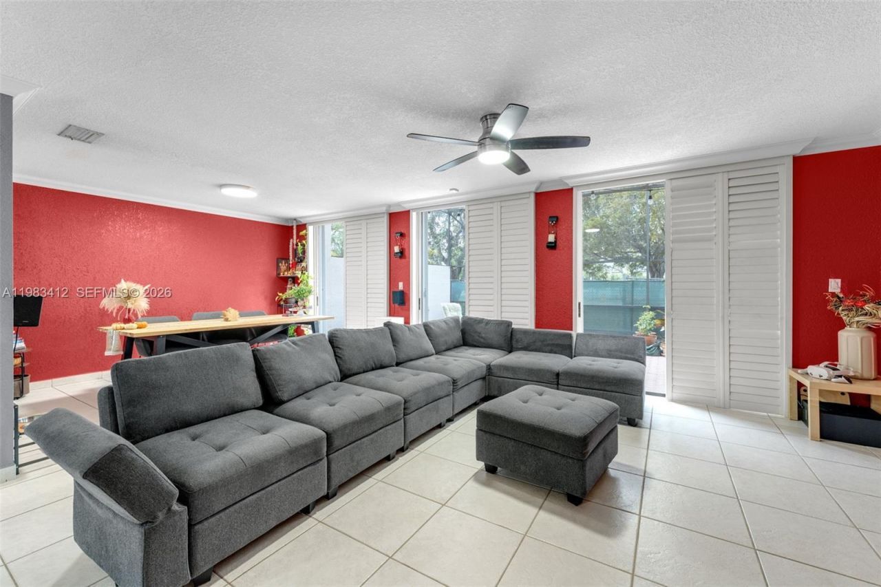 5208 NW 103rd Ave, Doral, FL 33178 Photo