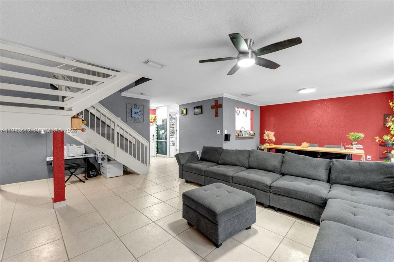 5208 NW 103rd Ave, Doral, FL 33178 Photo