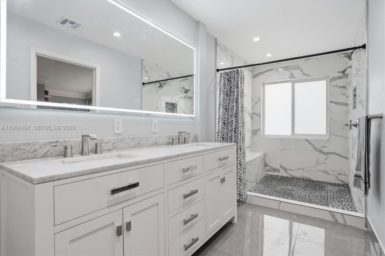 11201 Sunview Way, Cooper City, FL 33026 Photo