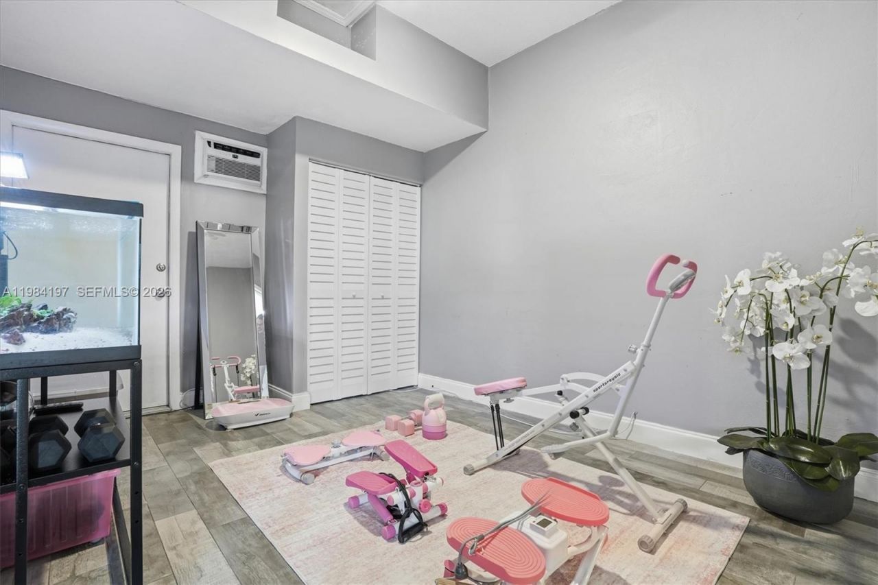 11201 Sunview Way, Cooper City, FL 33026 Photo