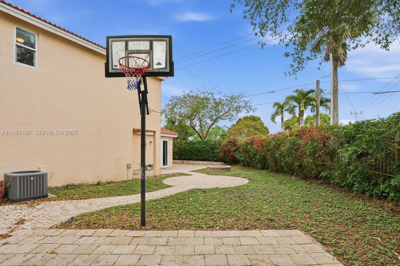 11201 Sunview Way, Cooper City, FL 33026 Photo