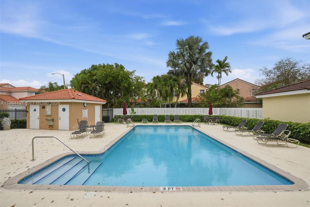 11201 Sunview Way, Cooper City, FL 33026 Photo