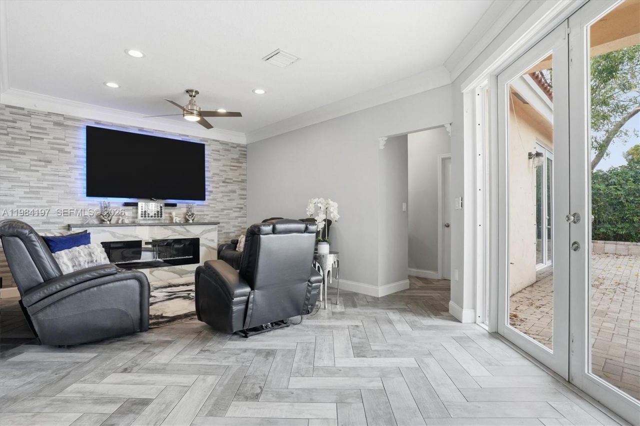 11201 Sunview Way, Cooper City, FL 33026 Photo