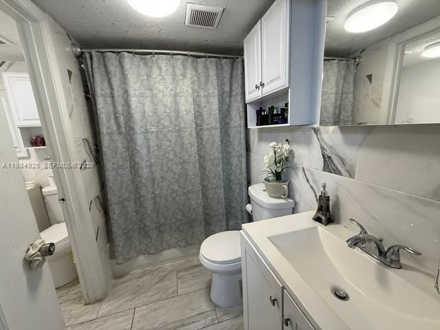 6278 W 22nd Ct, Unit 5, Hialeah, FL 33016 Photo