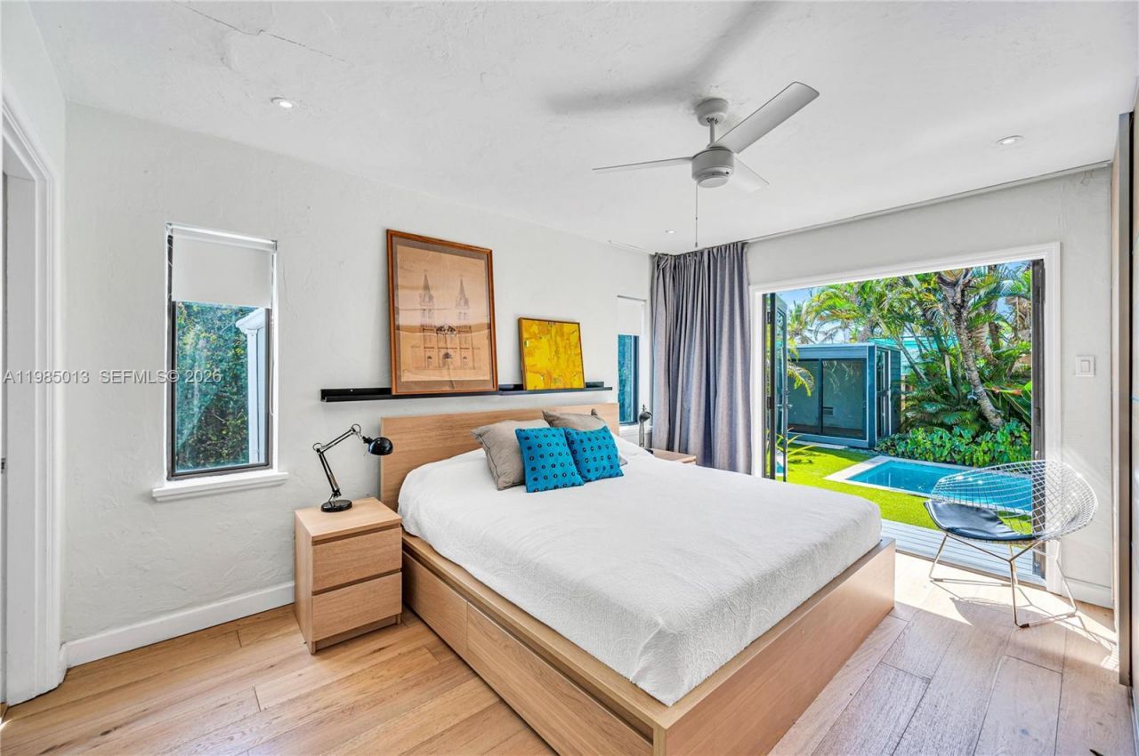 1240 SW 21st St , Miami, FL 33145 Photo