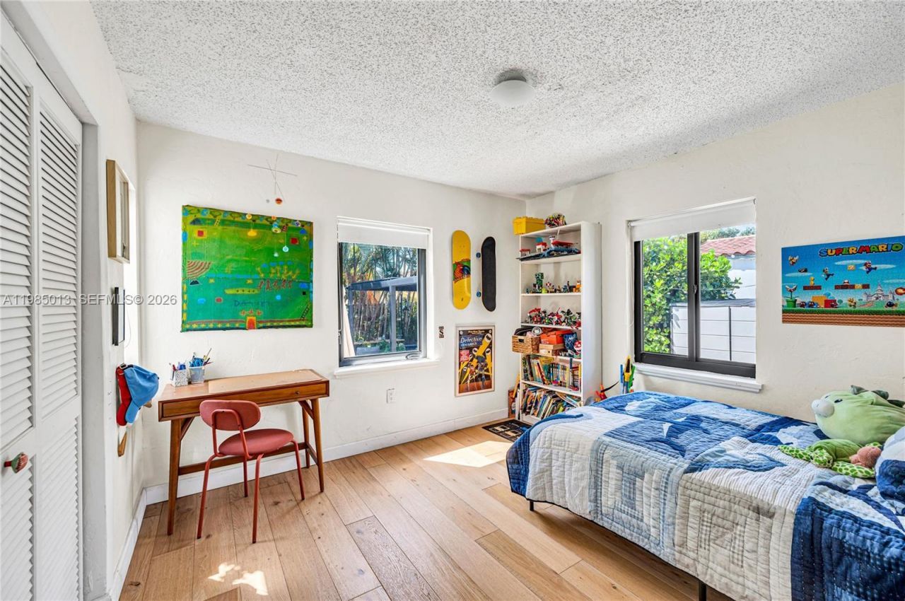 1240 SW 21st St , Miami, FL 33145 Photo