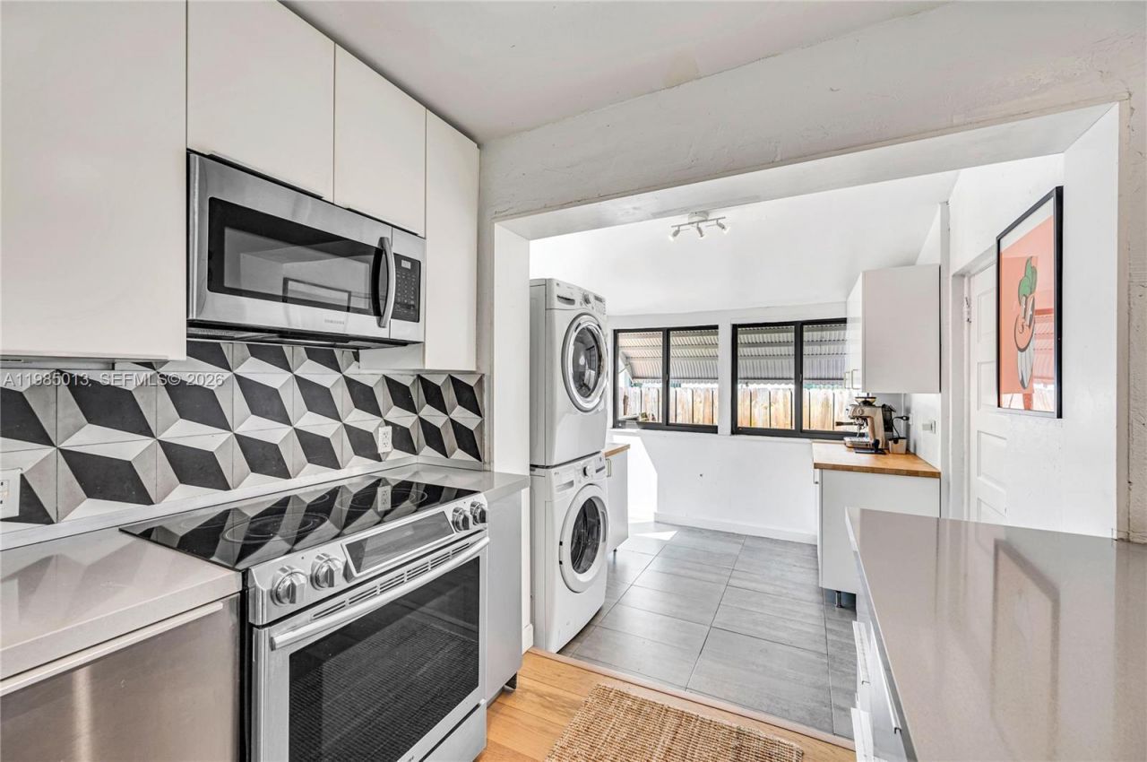 1240 SW 21st St , Miami, FL 33145 Photo