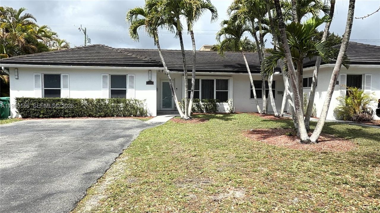 11840 SW 81st Rd, Unit #1, Pinecrest, FL 33156 Photo