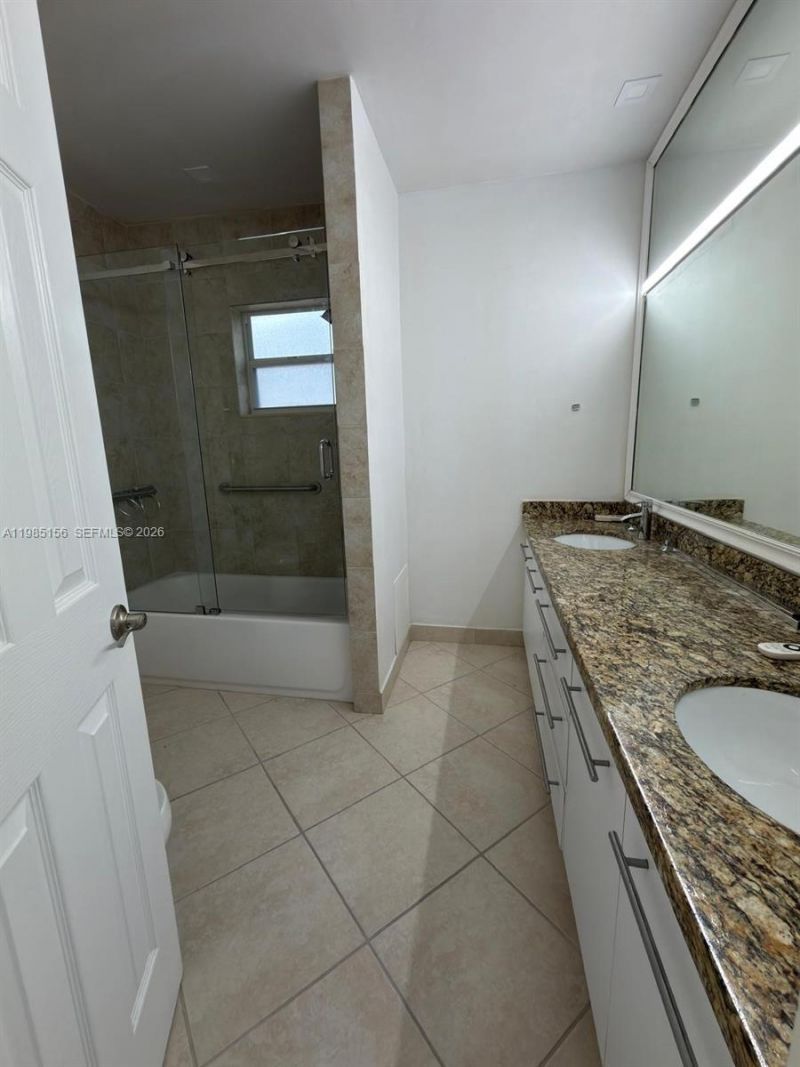11840 SW 81st Rd, Unit #1, Pinecrest, FL 33156 Photo