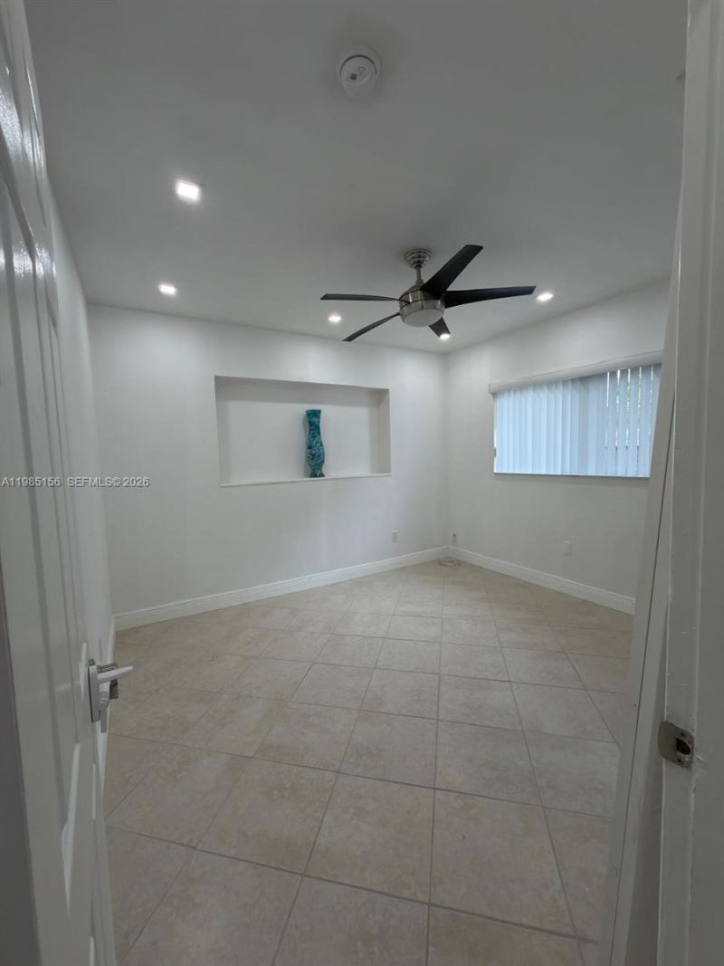 11840 SW 81st Rd, Unit #1, Pinecrest, FL 33156 Photo