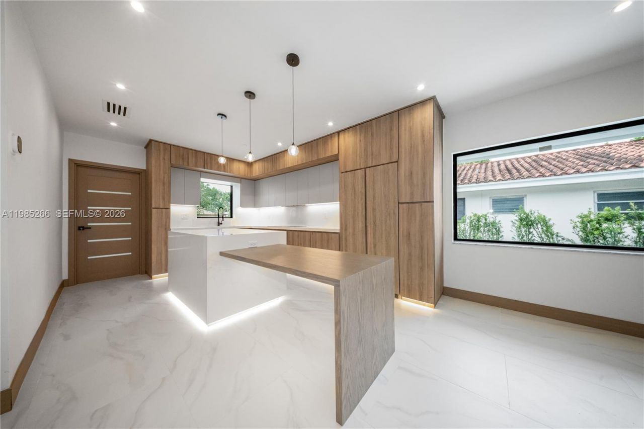 4241 Red Rd , Coral Gables, FL 33155 Photo