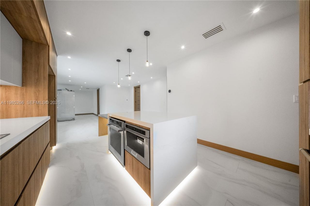 4241 Red Rd , Coral Gables, FL 33155 Photo