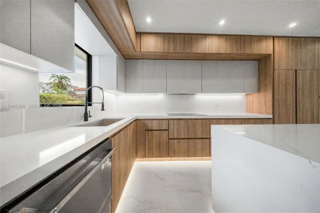 4241 Red Rd , Coral Gables, FL 33155 Photo