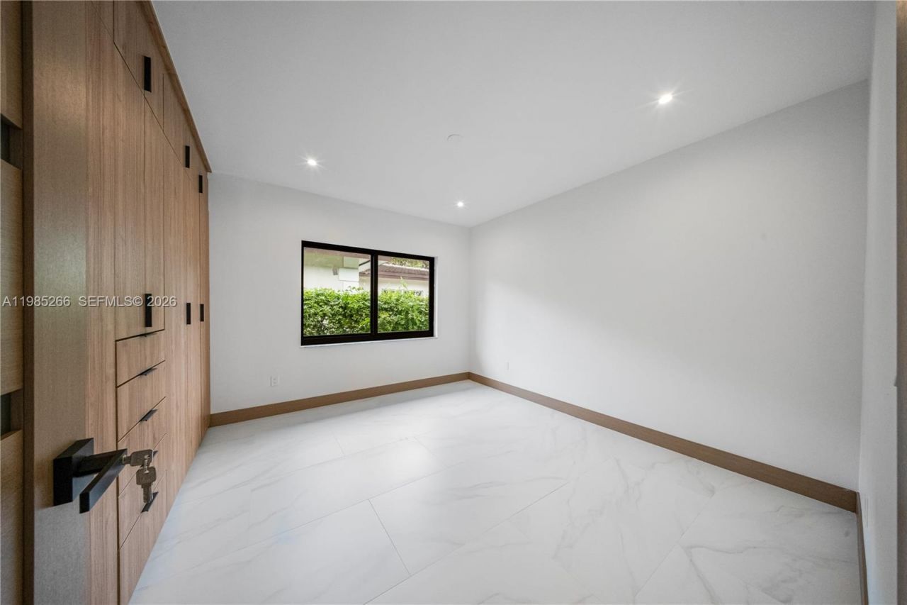 4241 Red Rd , Coral Gables, FL 33155 Photo