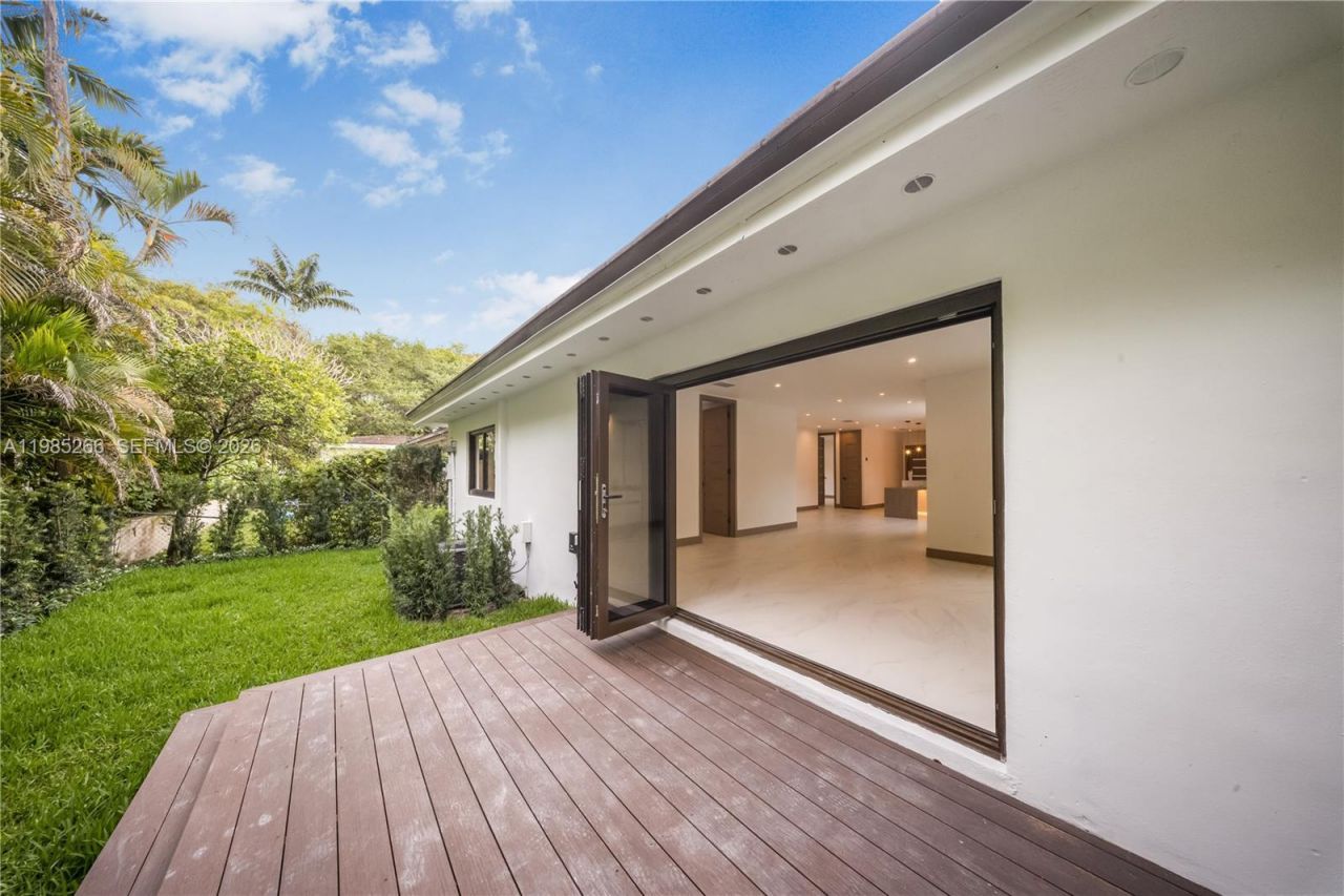 4241 Red Rd , Coral Gables, FL 33155 Photo