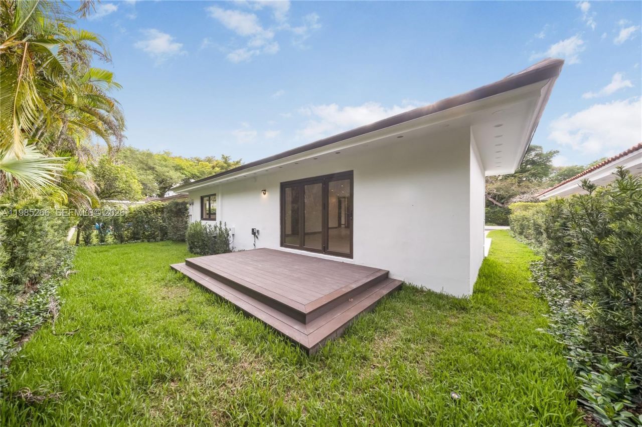 4241 Red Rd , Coral Gables, FL 33155 Photo