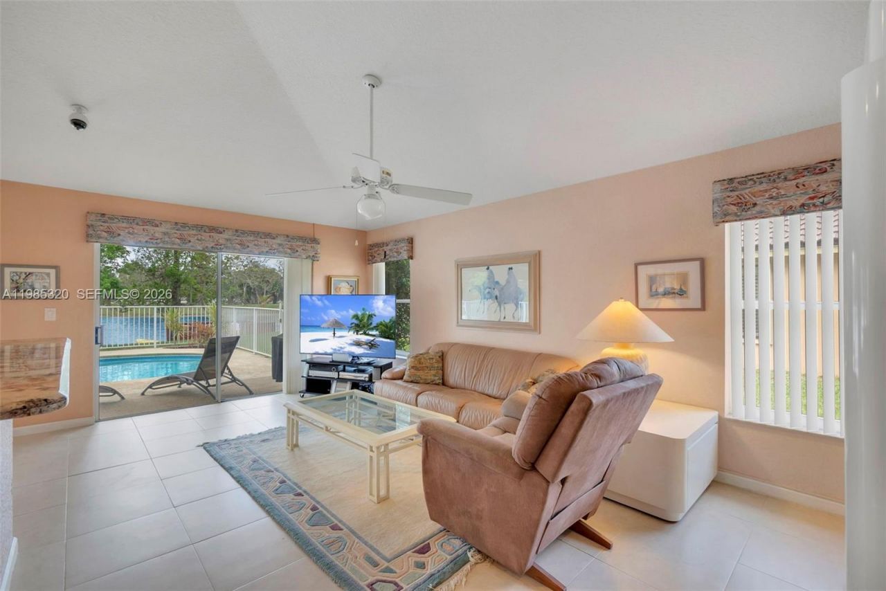 4927 NW 67th Ave, Lauderhill, FL 33319 Photo