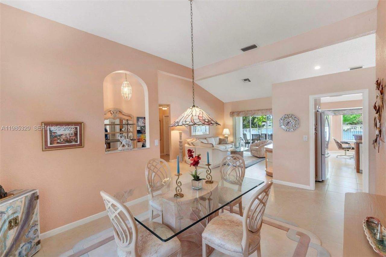 4927 NW 67th Ave, Lauderhill, FL 33319 Photo