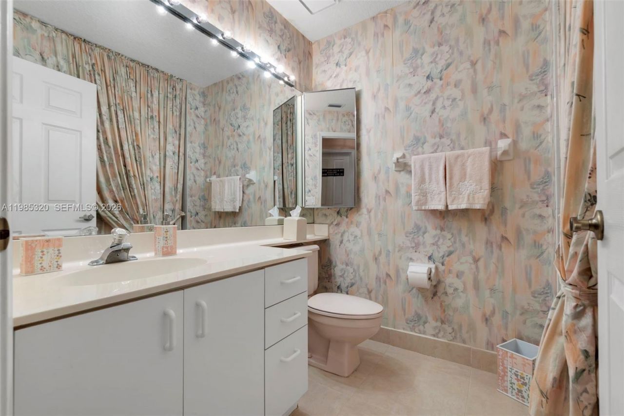 4927 NW 67th Ave, Lauderhill, FL 33319 Photo