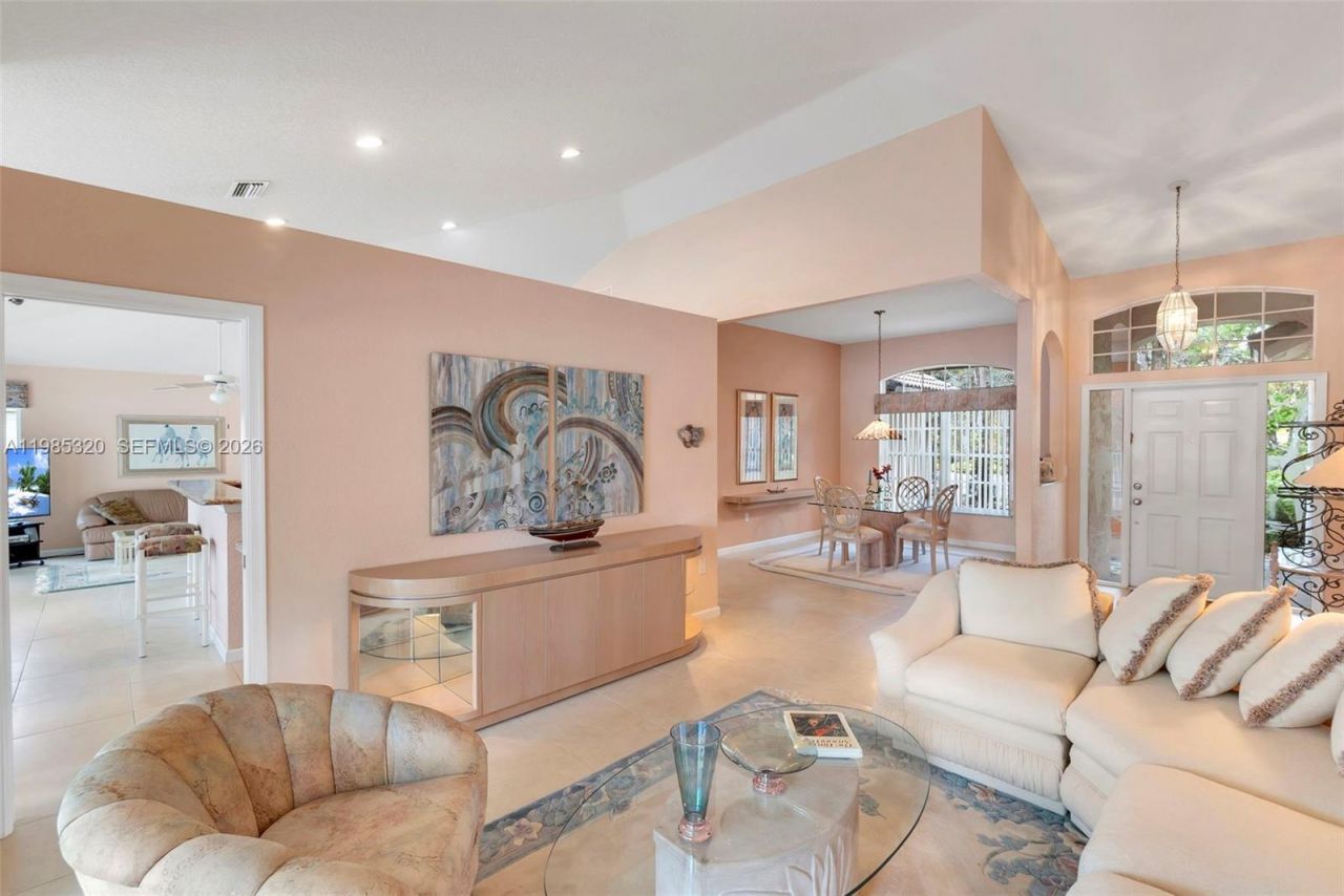 4927 NW 67th Ave, Lauderhill, FL 33319 Photo