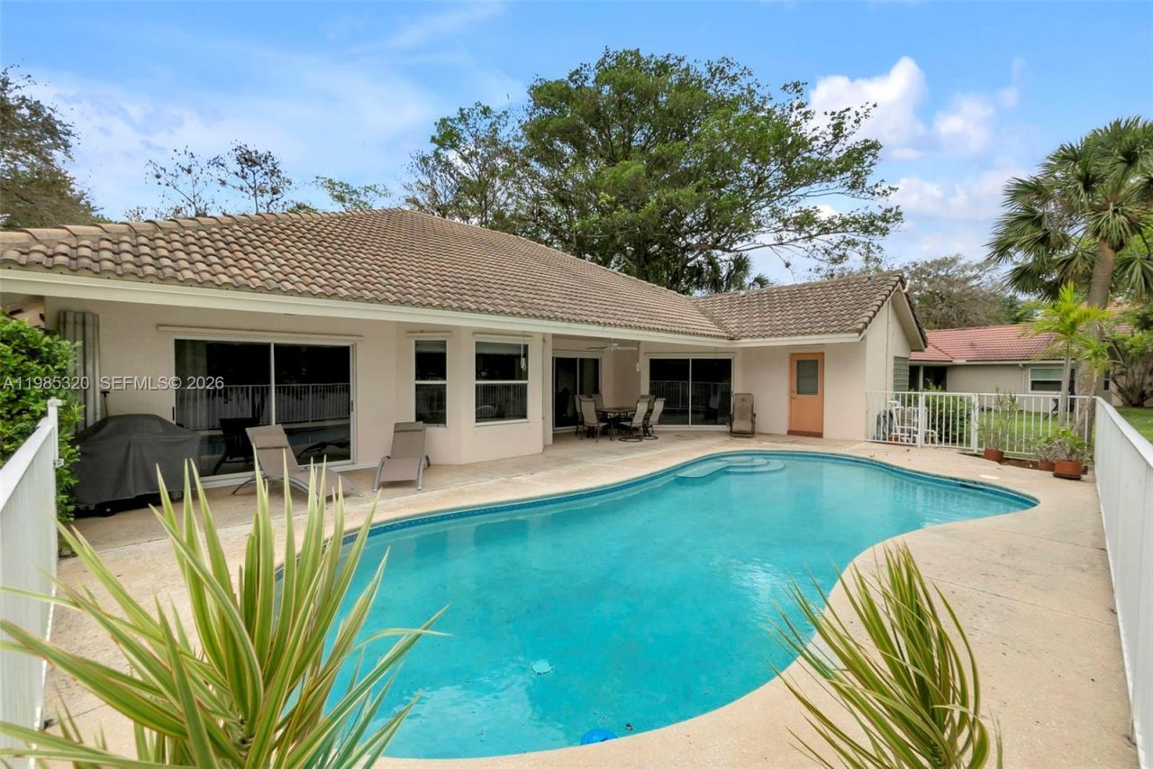 4927 NW 67th Ave, Lauderhill, FL 33319 Photo