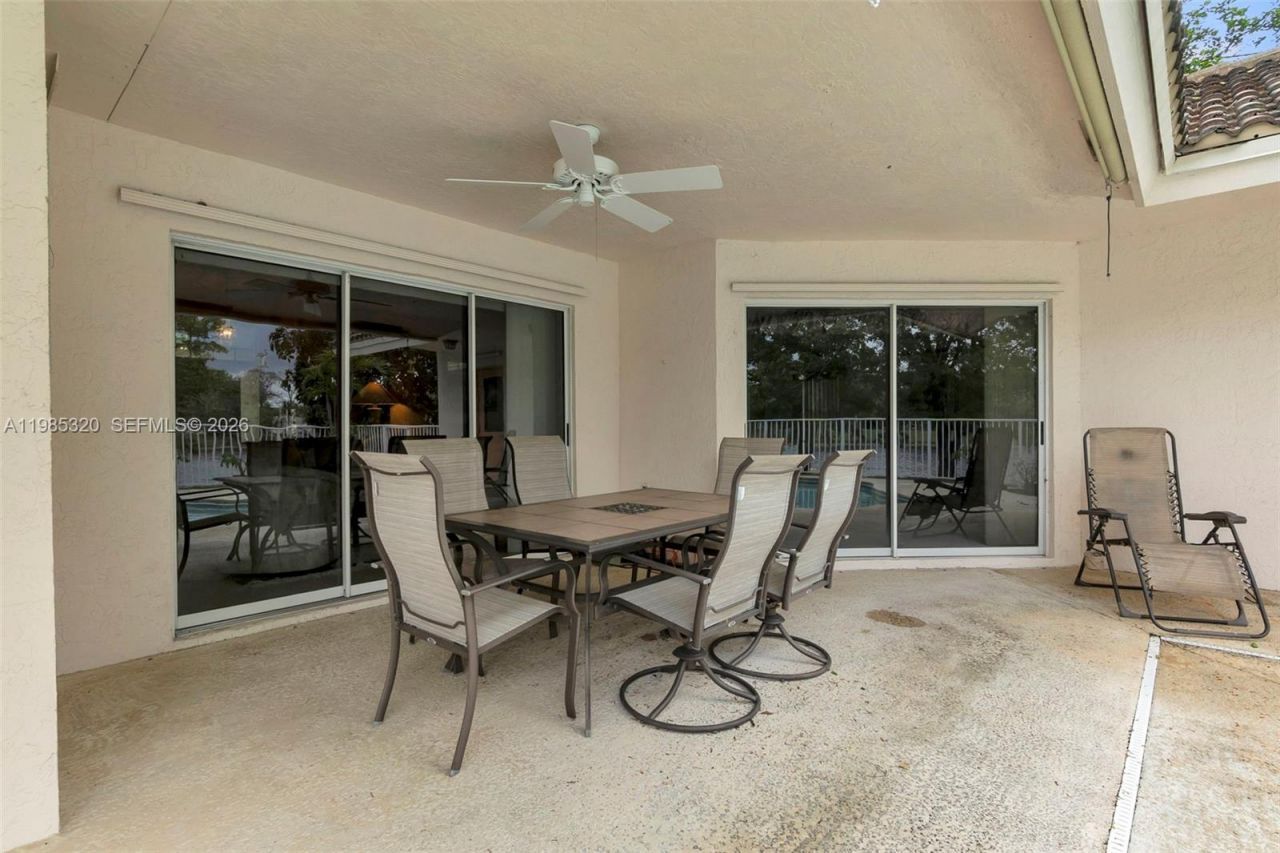 4927 NW 67th Ave, Lauderhill, FL 33319 Photo